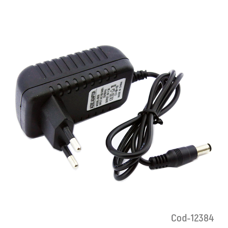 Akozon BT-168D Digital LCD Battery Tester – Universal Volt Checker For AA, AAA, C, D, 9V & Button Cells With Quick Read Display
